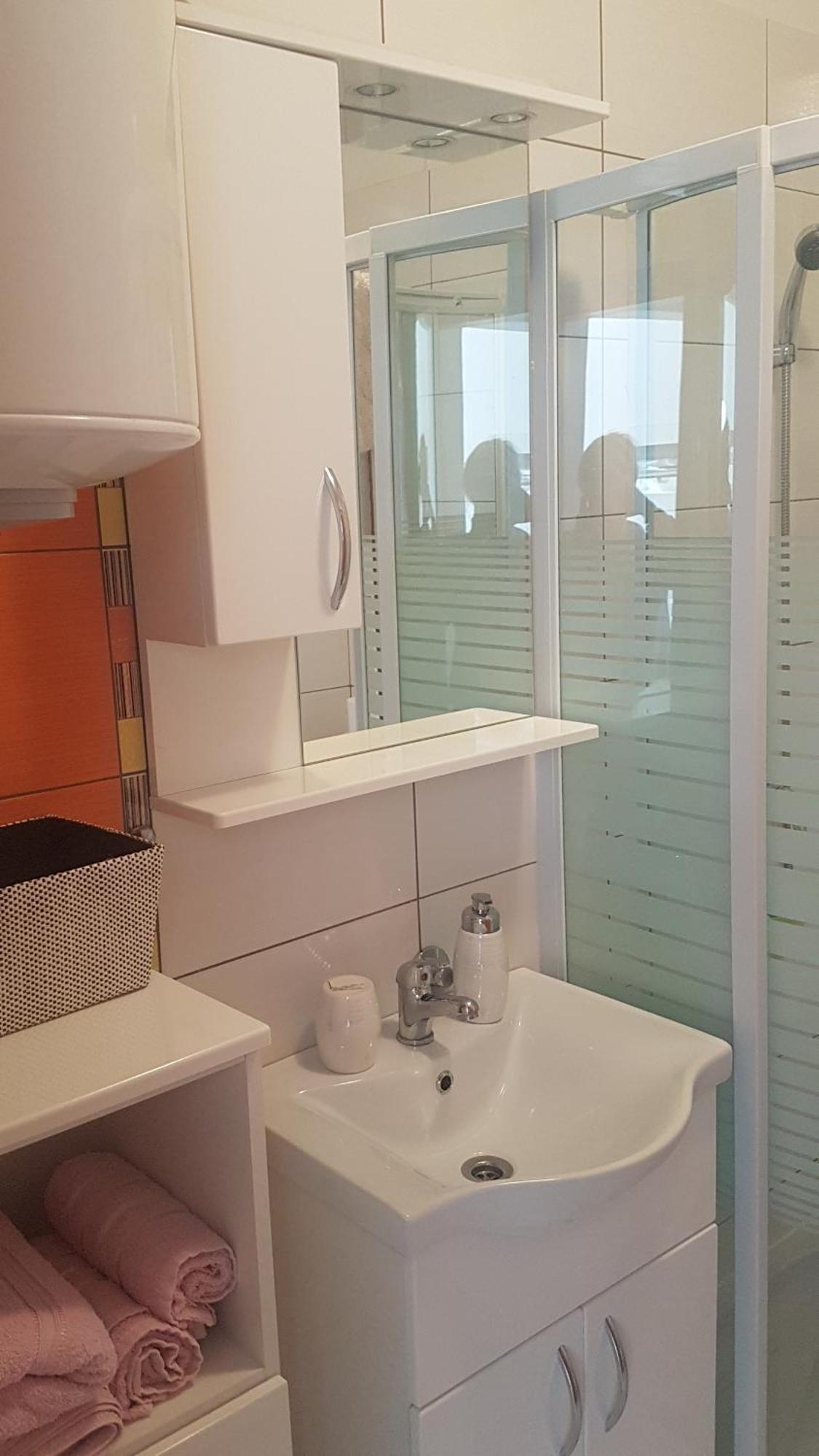 Blue Sea Blue Sky Apartment Loviste Luaran gambar