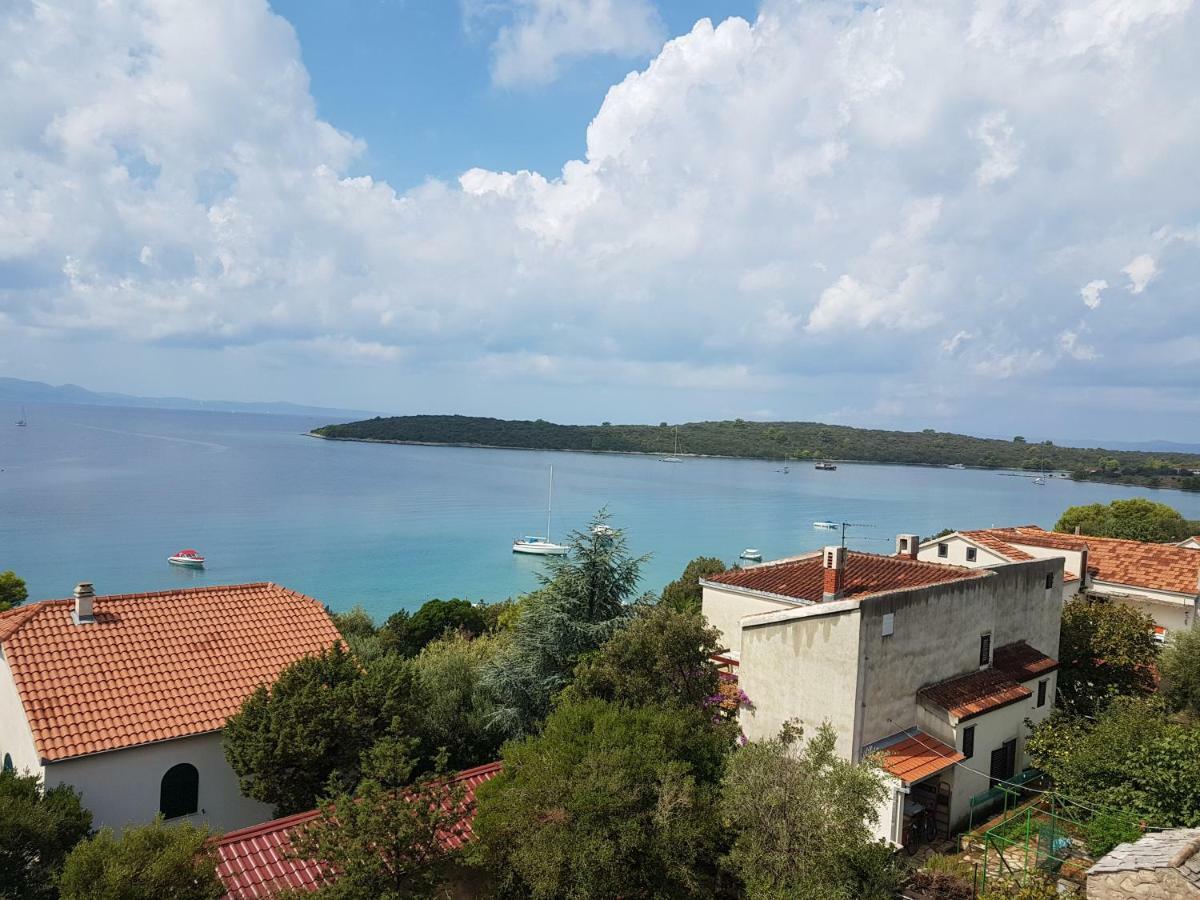Blue Sea Blue Sky Apartment Loviste Luaran gambar